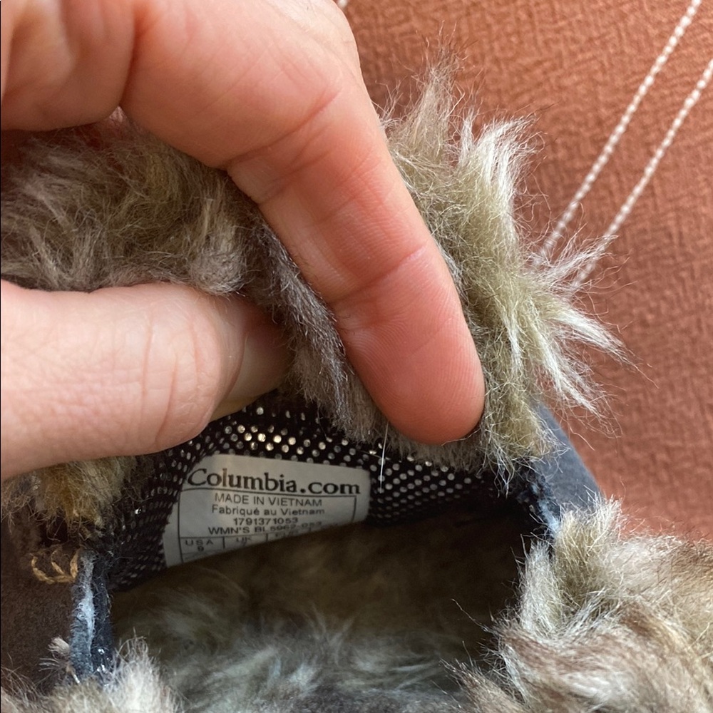 Columbia Faux Fur Lined Slippers - Picture 2 of 6